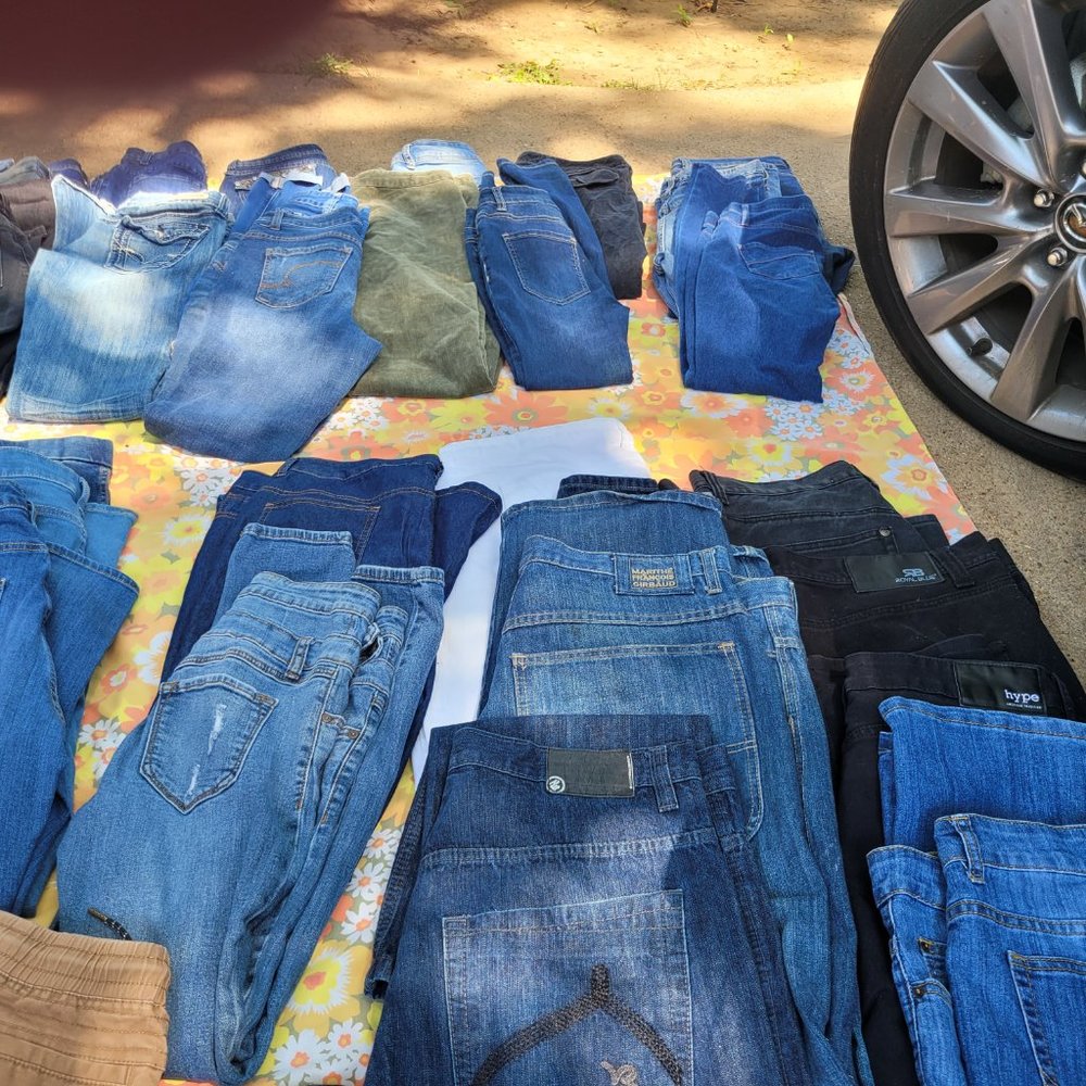 Jeans jeans jeans - Picture 2 of 5